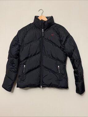 Nike Black Duck Down Puffer Jacket Women’s Medium Y2K Athletic Outdoor Coat